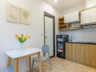 Chính chủ cho thuê 1 phòng ngủ trung kínhcầu giấy.có ban công và máy giặt riêng.giá chỉ từ 6tr5/th