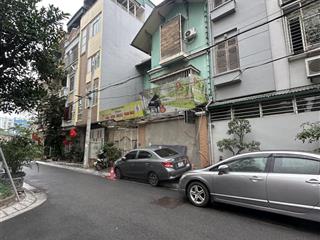Bán nhà vị trí hoàng cầu,ô tô nhỏ qua nhà,10m ra hồ mai anh tuấn,ở ngay dt45m 4 tầngmt4.7m