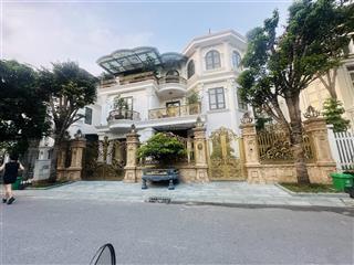 Biệt thự làng việt kiều châu âu view vườn hoa  ngay sát mặt phố,dt156m4 tầng mt10m giá 4x tỷ