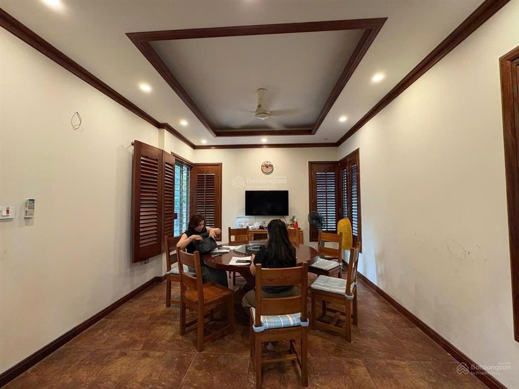 Bán biệt thự liền kề, 110m2, mặt tiền 8m, view vườn hoa tại kđt bắc linh đàm. giá hot! uy tín!