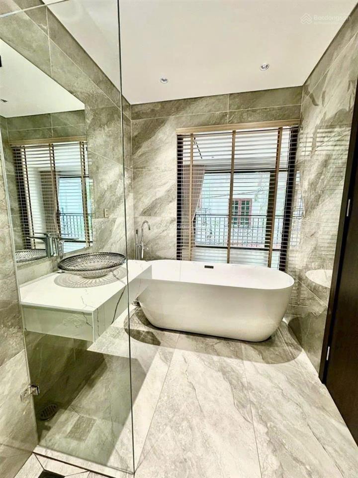 Bán gấp, giá rẻ hơn thị trường 3 tỉ, căn liền kề dịch vụ tây nam linh đàm, 6pn + 4wc