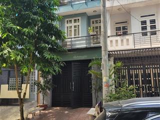 Cho thuê nhà phố 5x20m, 1 trệt 3 lầu đường phạm thế hiển q8.  0902 665 ***
