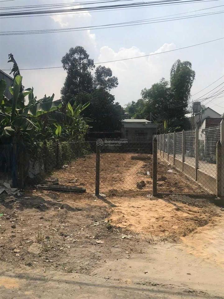 Mặt tiền nhựa 8m dt 5.5m x 30m nở hậu 9.4m thổ cư 100m2 dân đông cách chợ 200m ct áo vàng 5000 cn