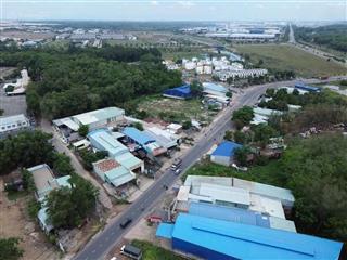 Hàng đẹp đang cho thuê thu nhập 30tr/th, bán đất tặng nhà xưởng mặt tiền huỳnh văn lũy (đt742)