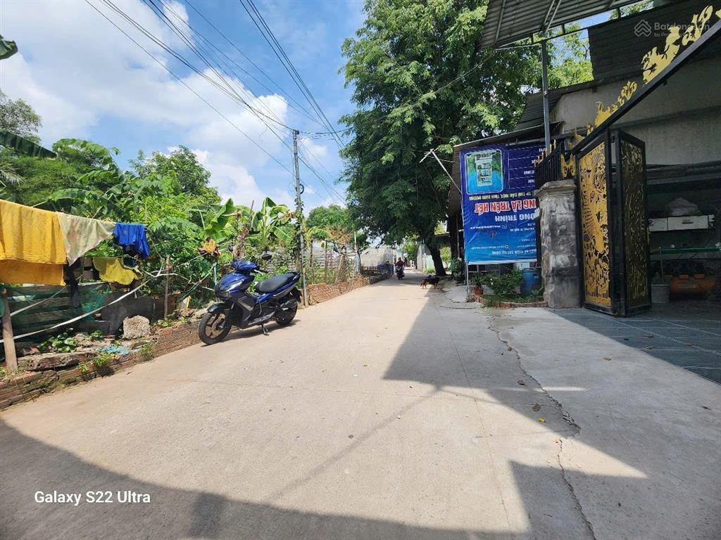 Đất đẹp 6x19m giá chỉ 2ty350 tr cách đt 742 tầm 30mét chợ phú chánh a 300mét phường bình dương