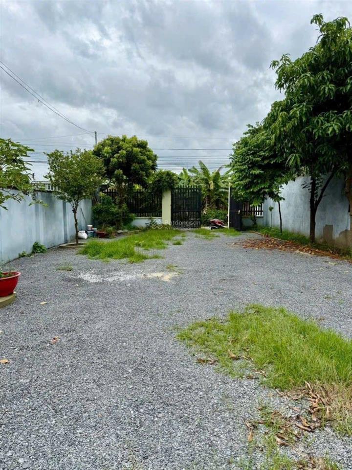 Bđs đẹp mặt tiền dx106 nhựa 5m. dân đông  đẹp 10x38m thổ cư 120m2 giá chỉ 5 tỷ