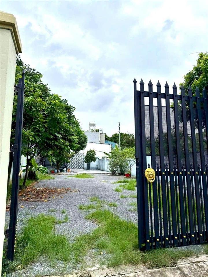 Bđs đẹp mặt tiền dx106 nhựa 5m. dân đông  đẹp 10x38m thổ cư 120m2 giá chỉ 5 tỷ