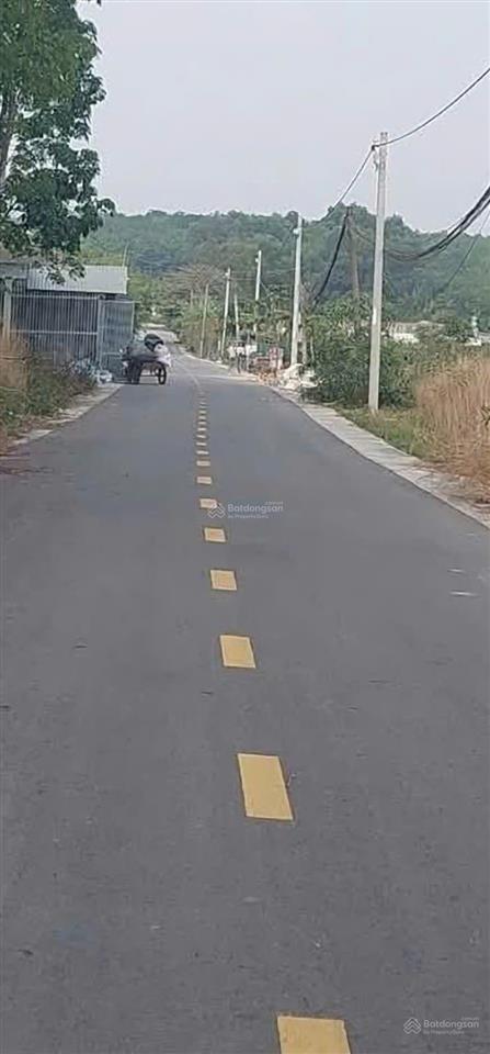 Giá siêu tốt chỉ 1tỷ990/nền nhanh tay có 3 nền liền kề đường 8m 1/huỳnh văn lũy phường bình dương