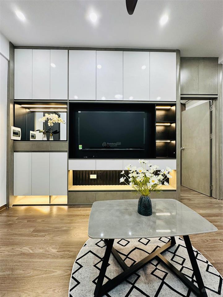 Căn 65m2 giá chỉ nhỉnh 2 tỷ, đầy đủ nội thất mới ct12c kim văn kim lũ