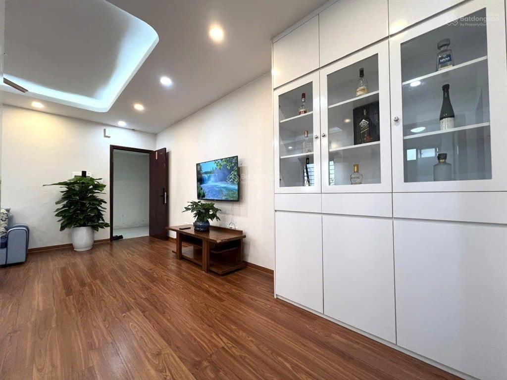 Nhượng nhà chung cư căn góc c14 quân chủng phòng không không quân giáp thanh xuân 68m2