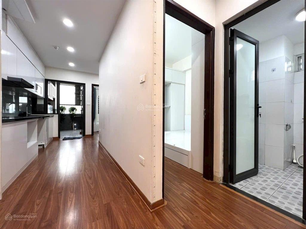 Nhượng nhà chung cư căn góc c14 quân chủng phòng không không quân giáp thanh xuân 68m2