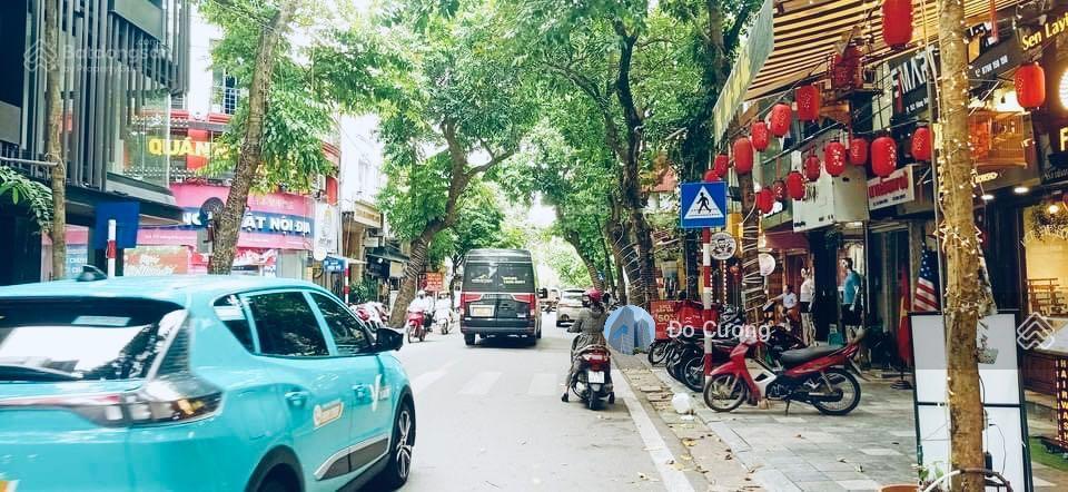 Cực rẻ  bán cực gấp nhà mặt phố hàng bông, giá đầu tư  280m2, chỉ nhỉnh 450 triệu/m2  0974 660 ***