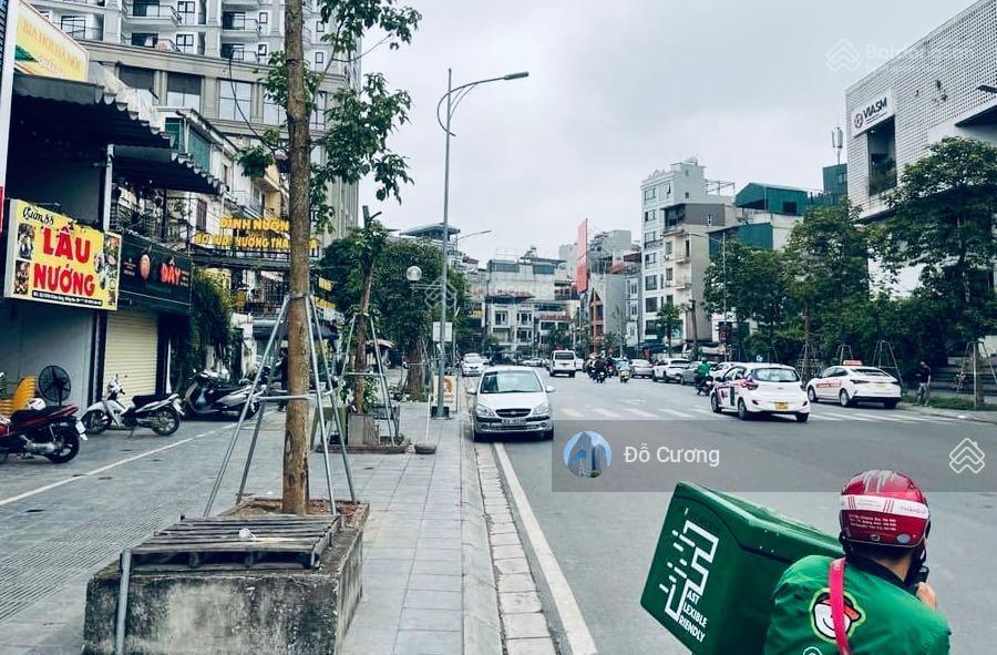 Gấp  cần bán gấp nhà mặt phố huỳnh thúc kháng, đống đa  lô góc 3 thoáng  150m2 x 5 tầng + mt 8m