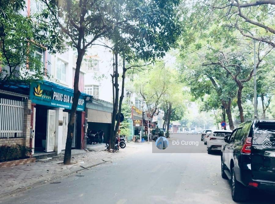 Cực rẻ  chủ cần bán gấp biệt thự khu đô thị mới dịch vọng, cầu giấy  308m2 x 5t  mặt tiền 15m