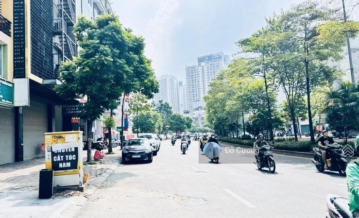 Cần bán nhanh  bán gấp nhà mặt phố nguyễn hoàng  610m2 x 6 tầng thang máy + mt 16m  0974 660 ***