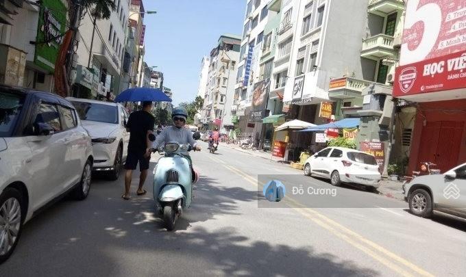 Cần bán  bán gấp nhà mặt phố trung phụng, xã đàn  86m2 x 7 tầng thang máy mới đẹp  mặt tiền 5,5m