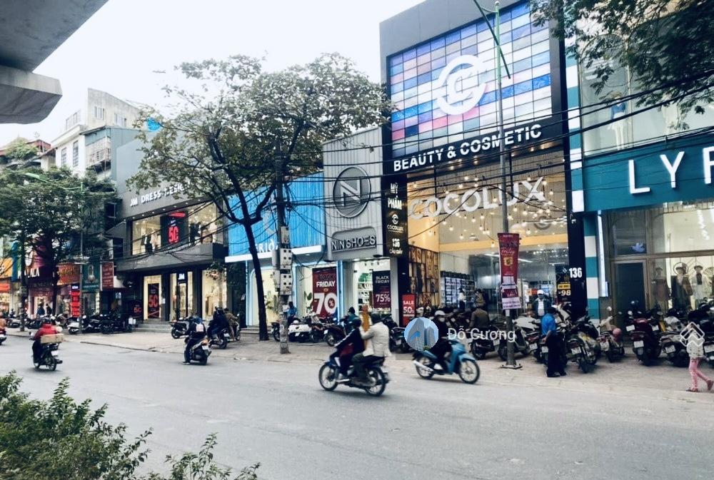 Cần bán  bán gấp nhà mặt đường cầu giấy  2 mặt trước sau  265m2 x nhà c4, giá bán đất + mt 6,3m