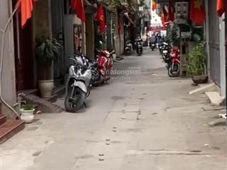 Bán nhà mạc thị bưởi  lô góc  ngõ thông  ô tô. giá rao bán 8.2tỷ tl