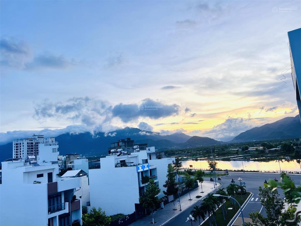 Bán nhà tâm huyết kđt vcn phước long 1  trục đường số 22 huyết mạch