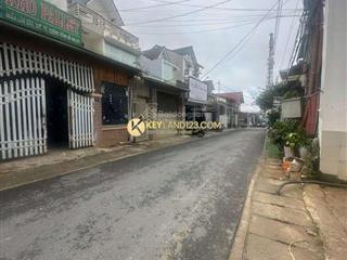 Nhà mặt tiền kinh doanh trung tâm đà lạt p2 95m2 ngang 5,6m vuông vức 3 tầng