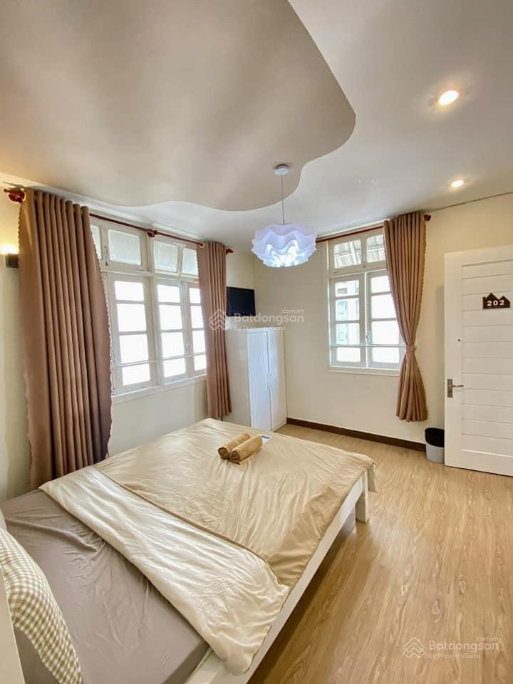 Khách sạn 3 mặt tiền ngay chợ đà lạt 91,6m2 4 tầng hoàn công 12 phòng đang có hđ thuê 31tr/tháng