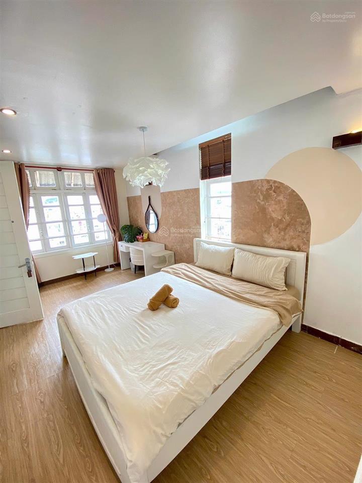 Khách sạn 3 mặt tiền ngay chợ đà lạt 91,6m2 4 tầng hoàn công 12 phòng đang có hđ thuê 31tr/tháng