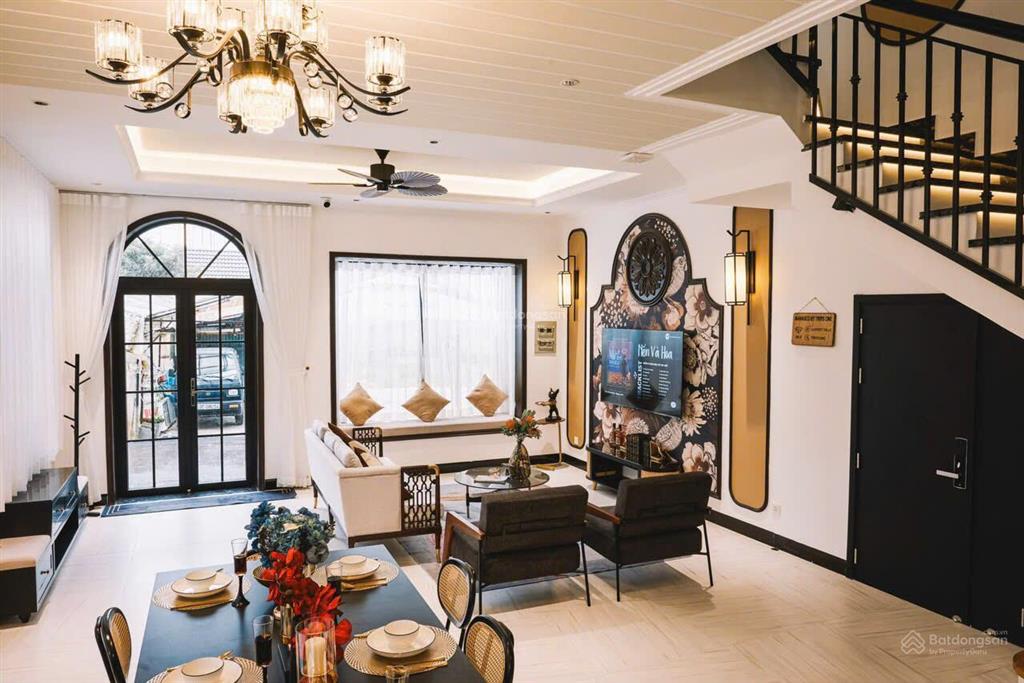 Villa song lập hoàn công nở hậu cách chợ đà lạt hồ xuân hương 2km nguồn thu 70tr/tháng