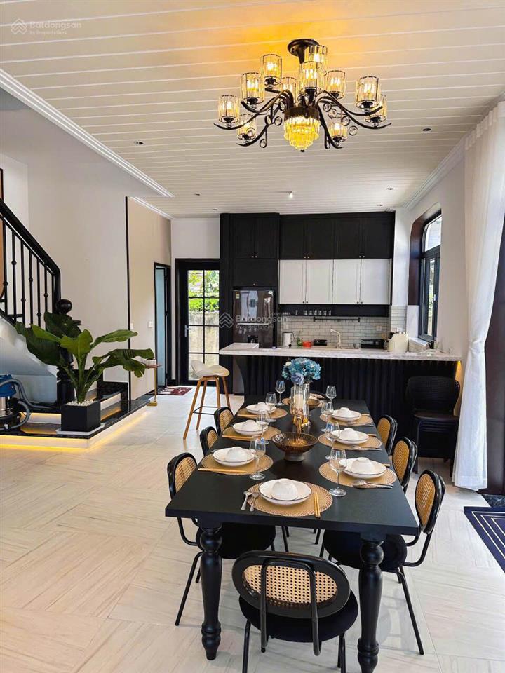 Villa song lập hoàn công nở hậu cách chợ đà lạt hồ xuân hương 2km nguồn thu 70tr/tháng