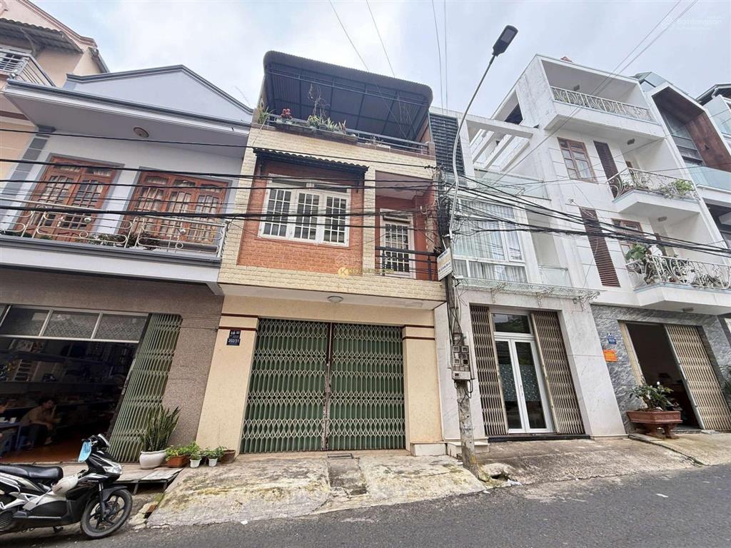Ngộp bank nhà mặt tiền kinh doanh trung tâm đà lạt 3 tầng hoàn công ngang 5m