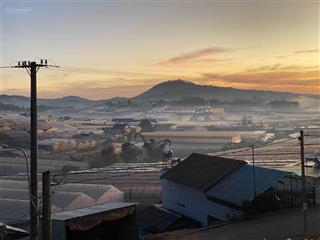 Nhà 2 mặt tiền ngay kqh cách hồ xuân hương 1,5km view thoáng đẹp săn mây