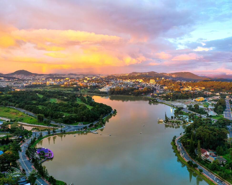 Villa 2 tầng hoàn công vuông vức cách hồ xuân hương chỉ 1km