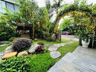 Biệt thự 163m2 view ra hồ sân vườn tiểu cảnh đẹp, full nội thất 3pn giá tốt cần bán