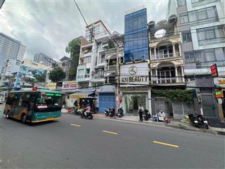 Bán tòa nhà văn phòng công ty, măt tiền kinh doanh sầm uất