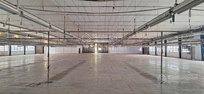 Cho thuê kho xưởng sản xuất 1.600m2, có pccc mặt tiền đường hương lộ 80b, quận 12.