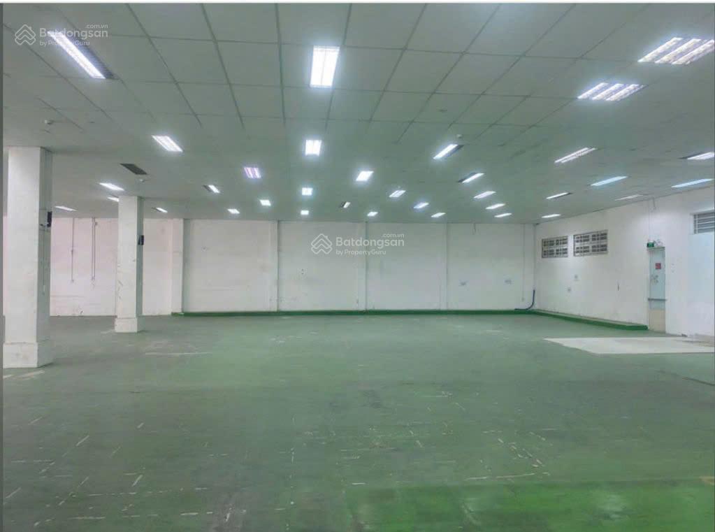 Cho thuê kho 400m2 mặt tiền đường phạm văn hai, phường 2, quận tân bình
