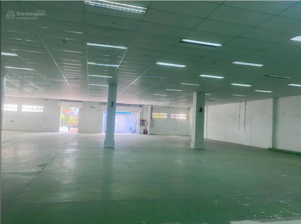 Cho thuê kho 400m2 mặt tiền đường phạm văn hai, phường 2, quận tân bình