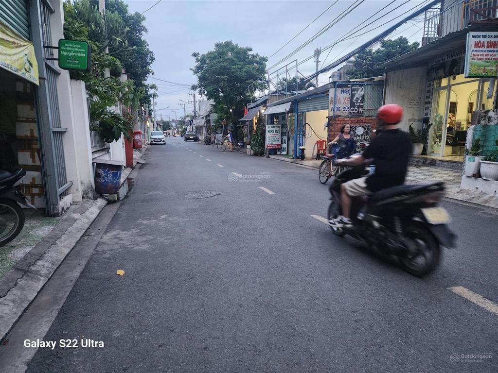 Bán nhà mt nguyễn hiền,dĩ an, bình dương, giá 5,7tỷ, dt119m2.đang cho thuê 11tr/tháng