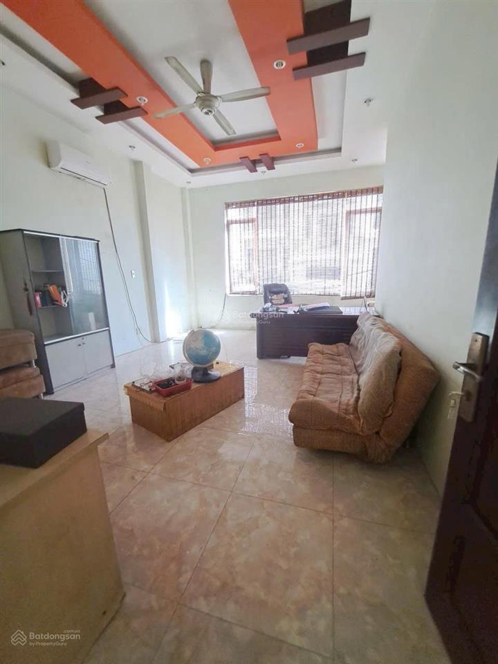 Cho thuê nhà xưởng bình trị đông 8*25 đúc 3 lầu suốt có thang tời