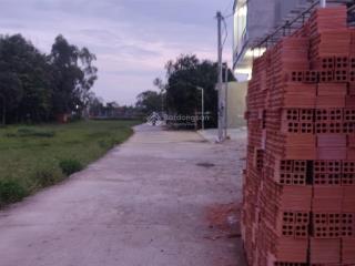 Đất thổ cư, xây nhà, nằm tại đường bê tông, thuộc xã đức hòa đông, ngay tua 1, 5x26 giá 1ty, shr