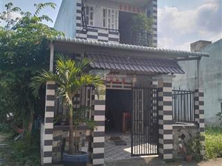 Bán nhà giá rẻ ngay thị trấn đức hòa, 5x18 (90m2), nhà 1 trệt 1 lầu, giá chỉ có 1tỷ350 triệu