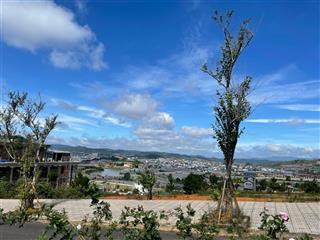 Hoa hậu langbiangtown, 362,5m2 (ngang 20m), trên đỉnh, view trọn rừng thông và tt lạc dương