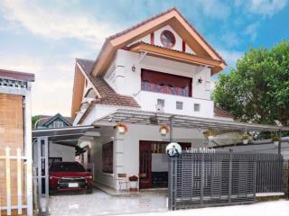 Villa sang trọng, kiên cố 245m2 đồi thông tin, p. lâm viên  đà lạt, 2 mt đường nở hậu 13,8 tỷ
