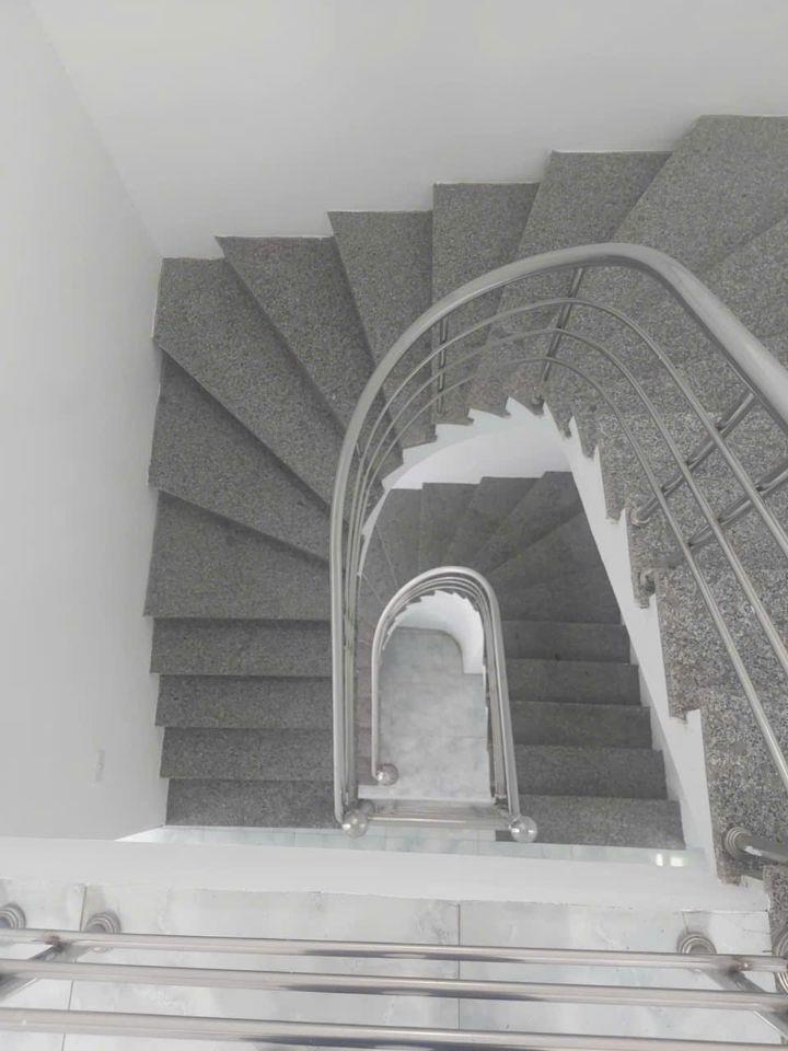 Nhà 3 tầng 50m đường thông oto đỗ cửa Biên Giang Hà Đông chưa đến 6 tỷ