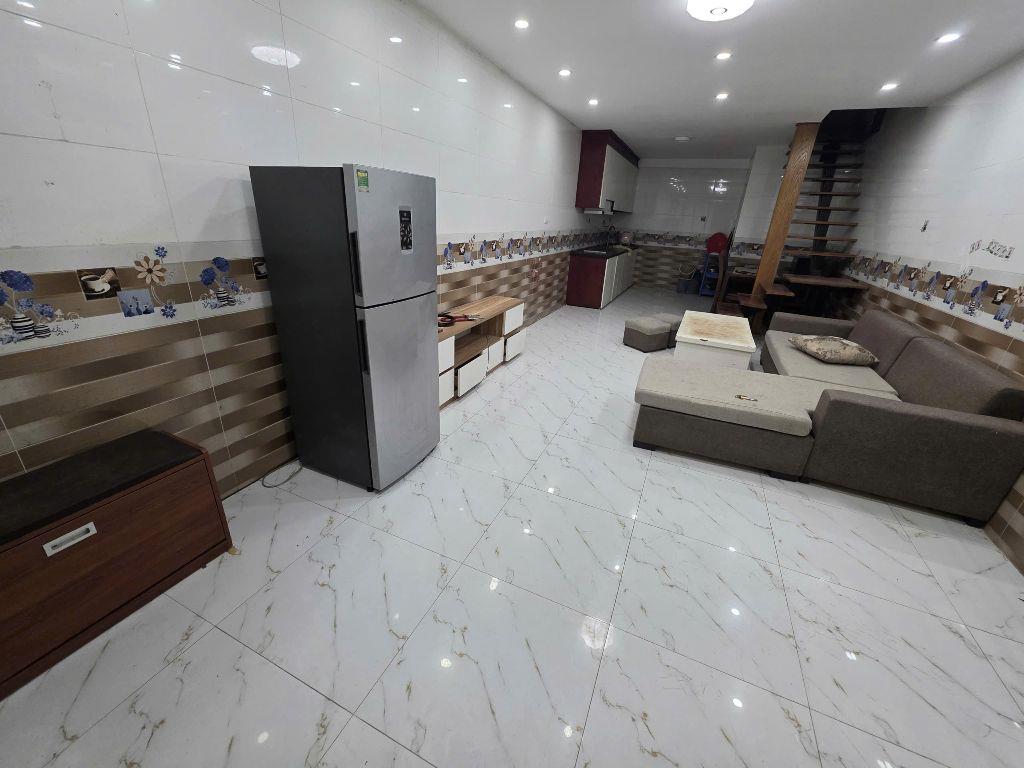 Nhà 2 tầng 38m Giang Lẻ Chương Mỹ oto đỗ cửa gần QL6 giá 3,7 tỷ