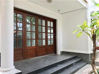 Chính chủ bán biệt thự ngay đường cửu long, tân bình. diện tích 7.2x20m, hầm 4 tầng giá 26.7 tỷ