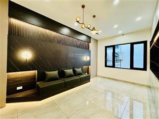 Mặt phố kinh doanh  hoàng cầu  ô chợ dừa 62m 5 tầng thang máy 29.9ty
