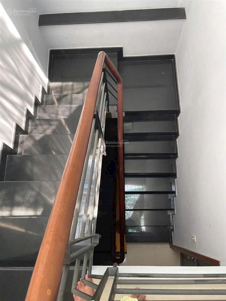 Nhà 4x12m, 3 tầng cư xá phú bình, quận 11