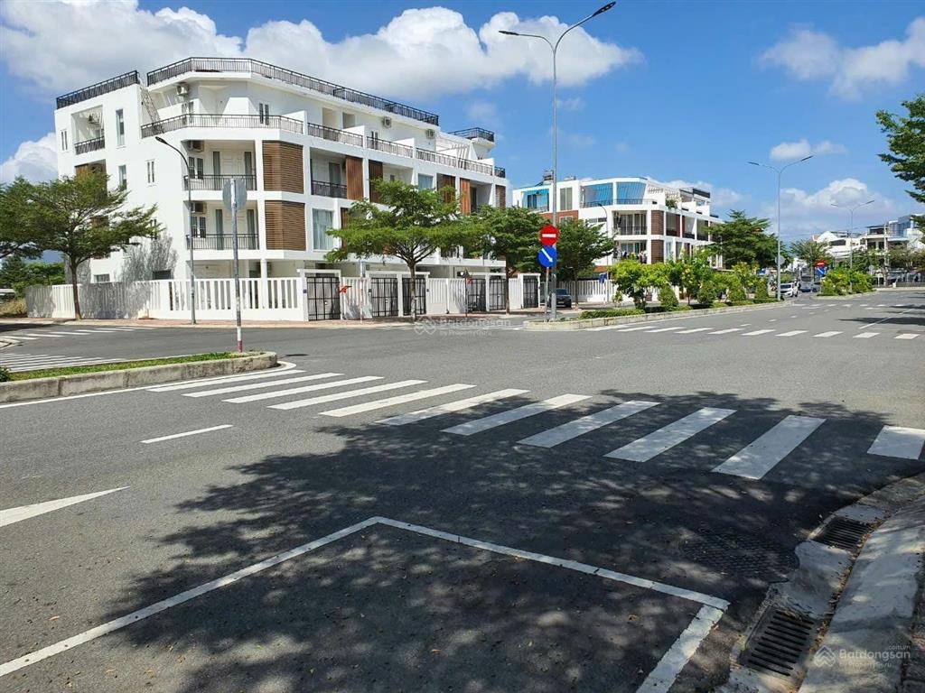 Bán lô đất đường số 4 kđt mipeco thông ra trần phú