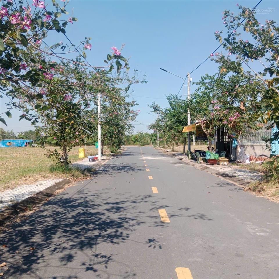 Kẹt bank cắt lỗ! nền kdc tt thương mại mỹ an, cm (cũ). dt 5x18 chỉ còn 650 triệu. 0934 788 ***