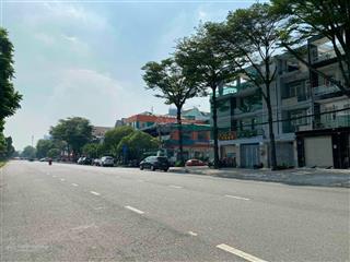 Bán biệt thự 750m2 mt đường số 30 kết cấu 3 tấm dt 30 x 25m có hồ bơi, giá 85 tỷ tl, khu tên lửa